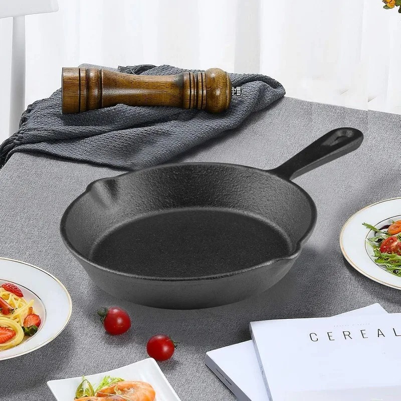 Skillet Cast Iron Camp - กระทะเหล็กหล่อเคลือบสำเร็จรูป ขนาด 14 ซม. สำหรับทำอาหารในบ้านและนอกบ้าน พร้อมหูจับกันน้ำมันกระเด็น